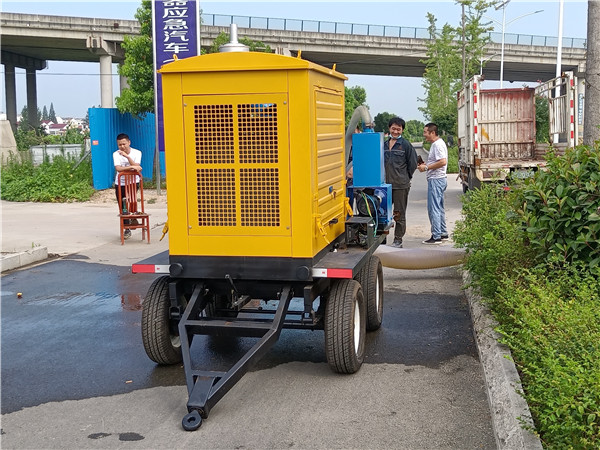 防汛抢险拖挂式排涝泵车300立方一1000立方